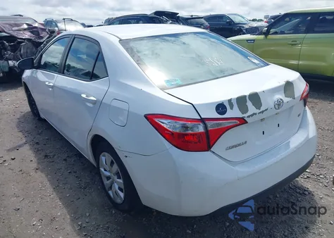 2016 Toyota Corolla Le z USA, uszkodzony, nr VIN 5YFBURHE3GP511655